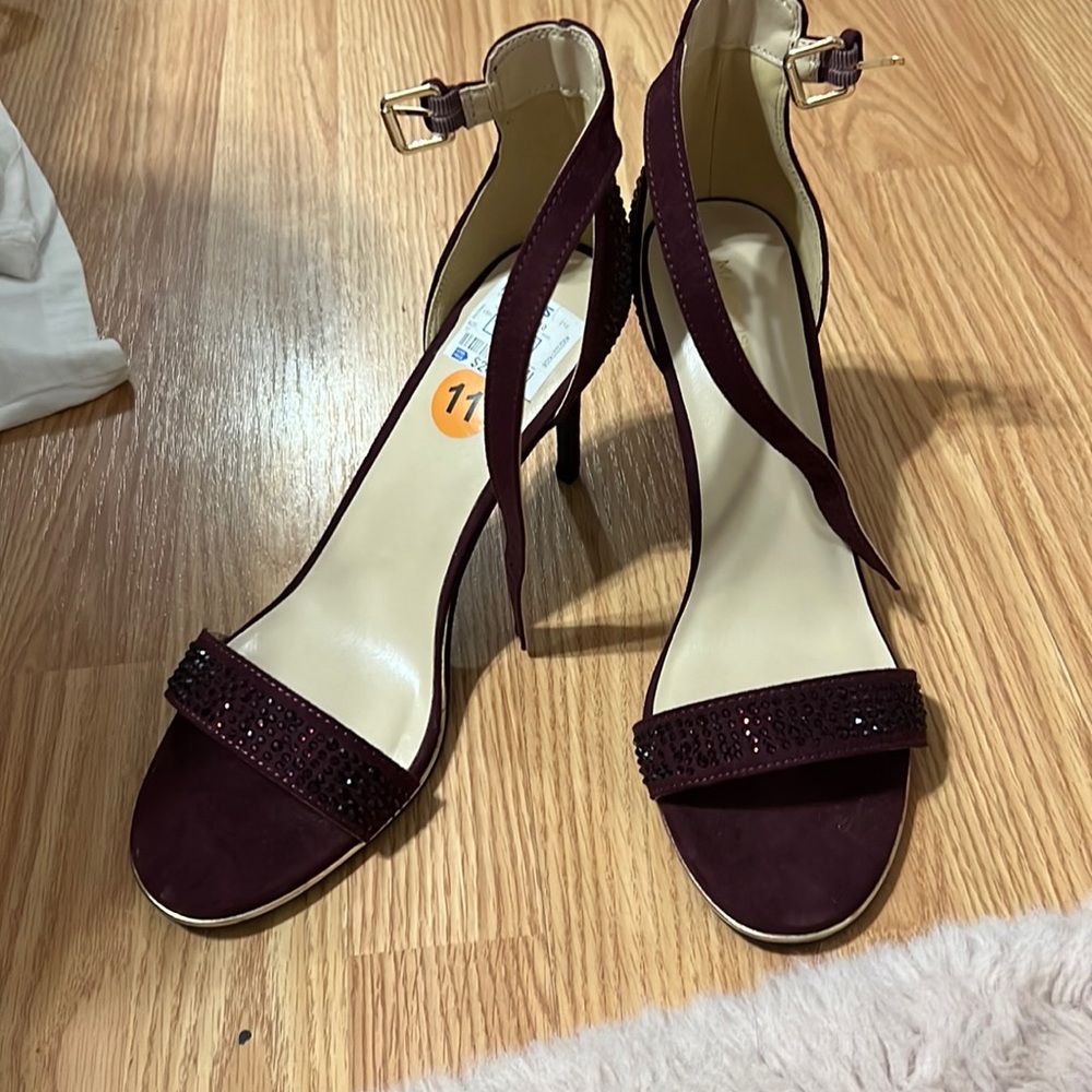 HEELS